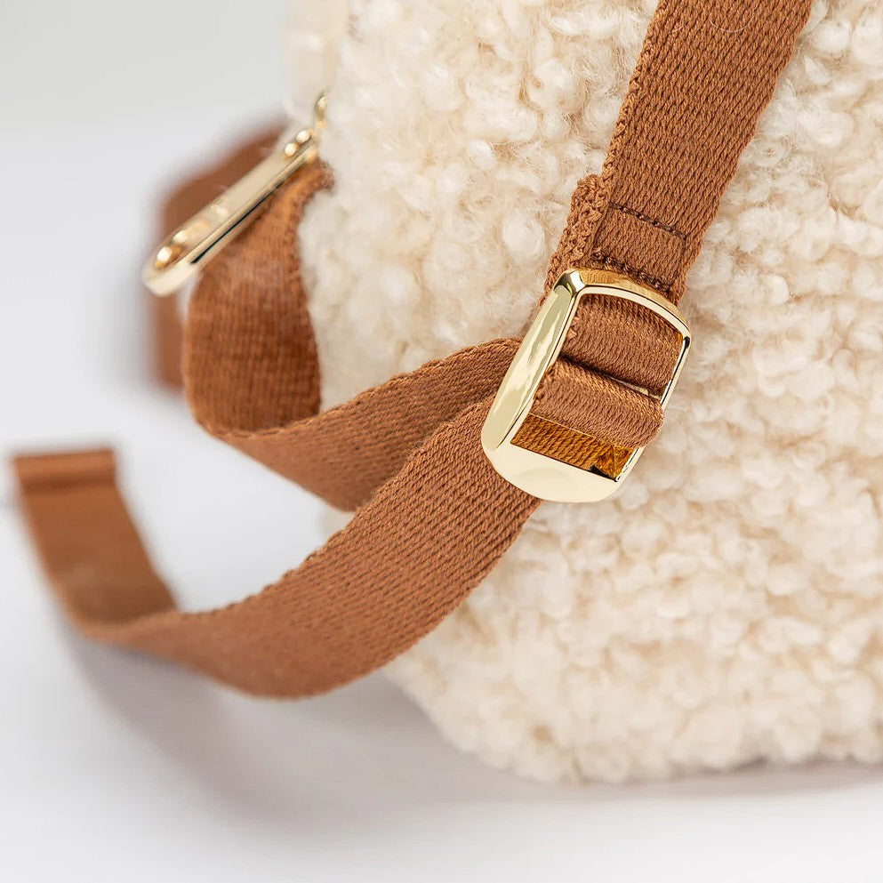 어그 헤이즐 크로스 백 B013 / Ugg Hazel Cross Body Bag