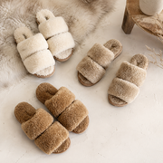 UGG 에플린 컬리 슬리퍼 OB792 (UGG EVELYN CURLY SLIDE SLIPPER)